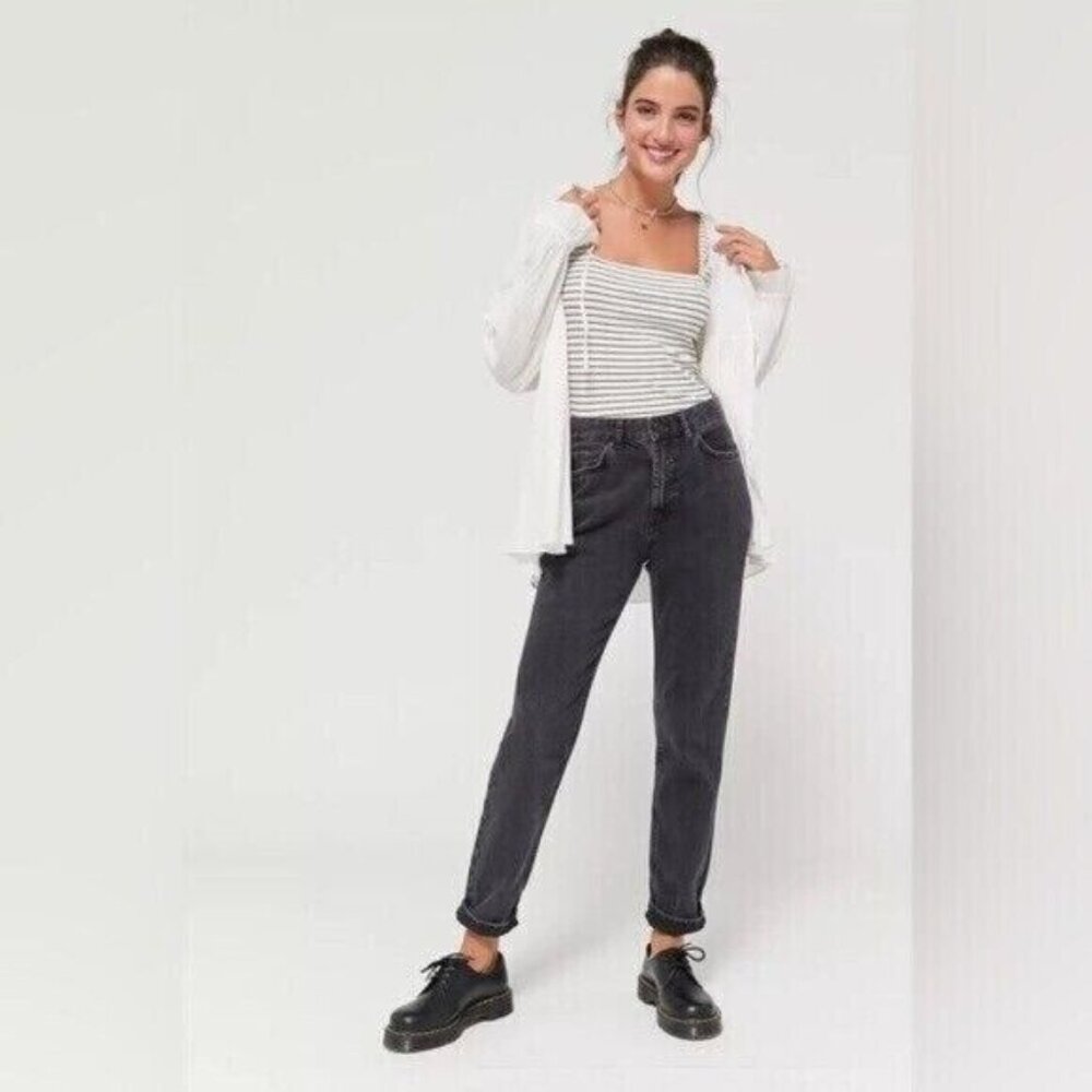 BDG High-Waisted Mom Jean Washed Black Denim Size 27 NWT